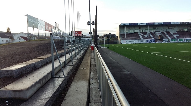 Isachsen Stadion ståtribune