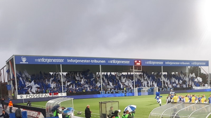 Sarpsborg - Maccabi Tel-Aviv 3-1 Fossefallet Tifo