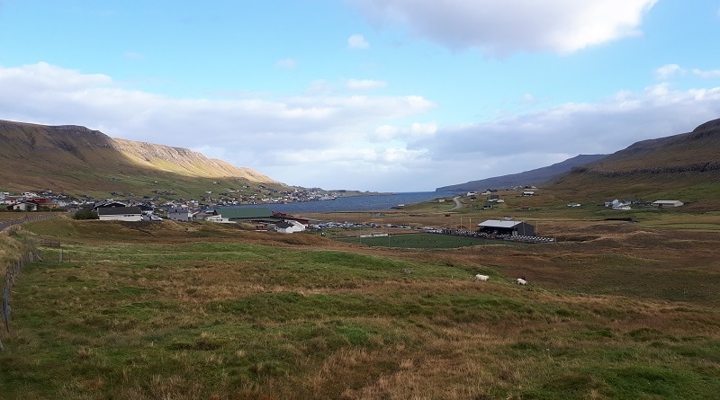 Við Stórá Stadion and Trongisvágur